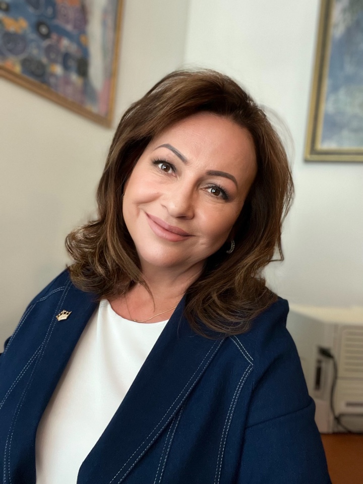 Илона Варга